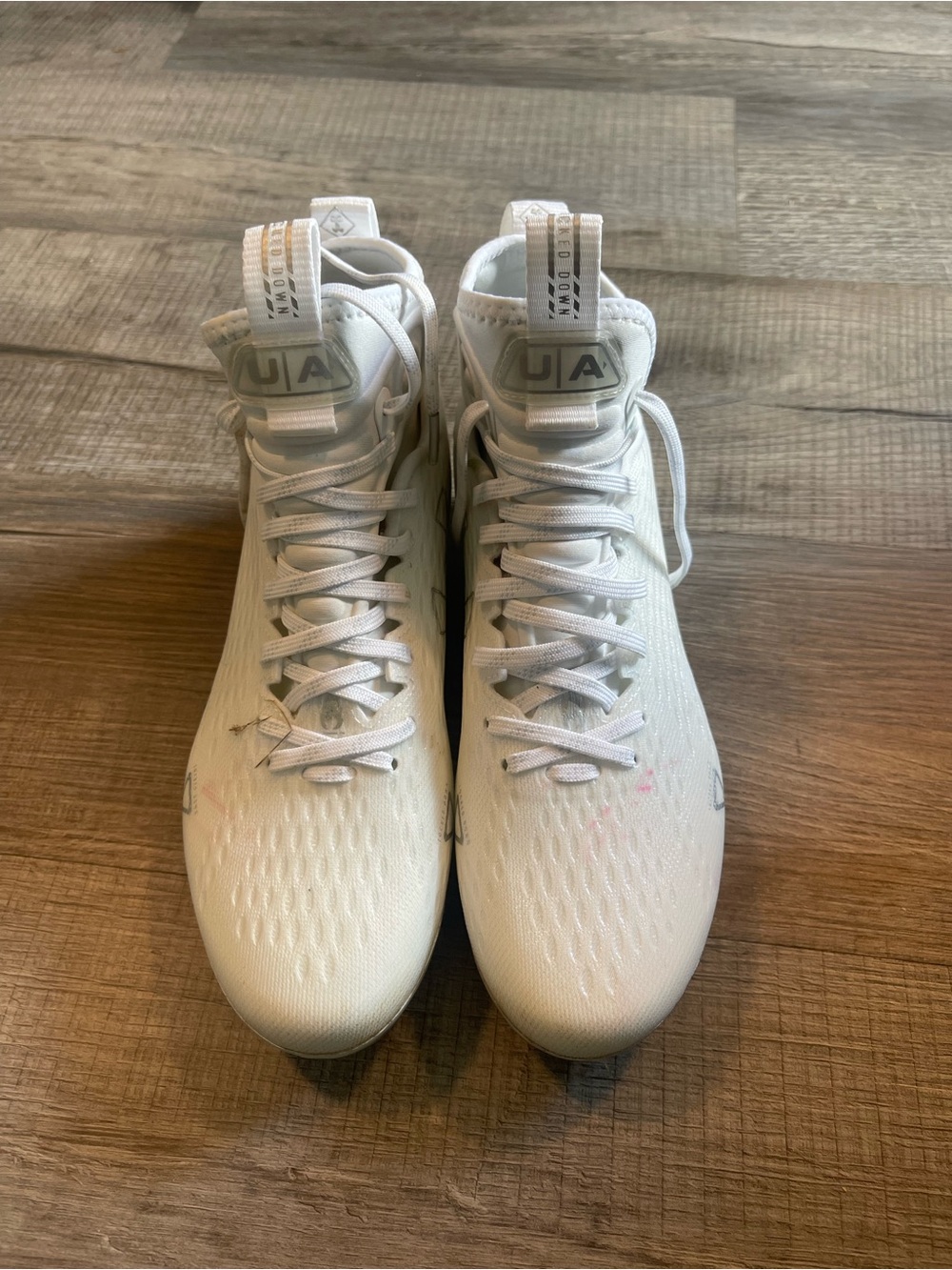 Men's Under Armour Cleats in White Sz 8